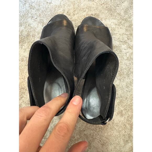 Stuart Weitzman Front Room Black Leather Heeled Booties 9.5 - Picture 5 of 8